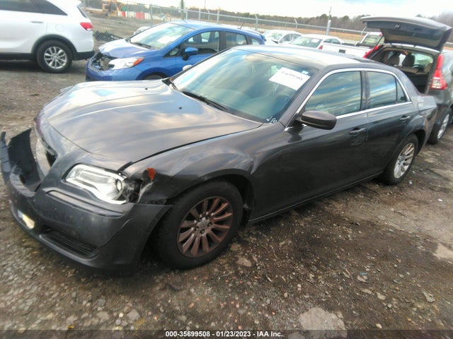 Chrysler 300 2014 2C3CCAAG4EH175719 Image 2