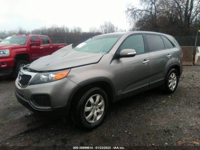 5XYKTCA6XDG408638 KIA SORENTO LX