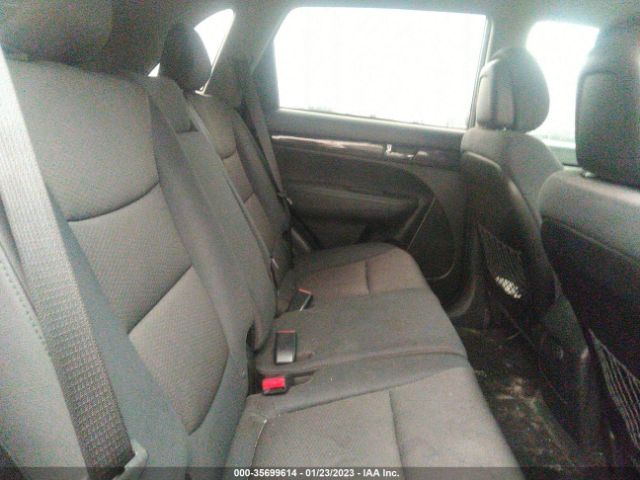 5XYKTCA6XDG408638 KIA SORENTO LX