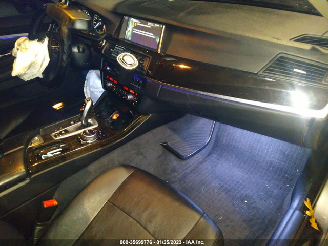 BMW 5 Series 528i Xdrive 2014 WBA5A7C52ED617027 Image 5