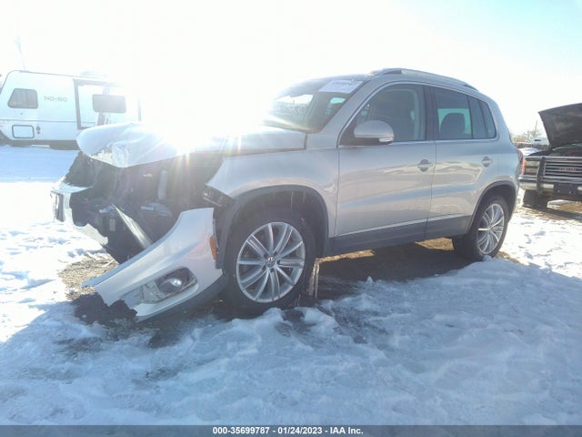 Volkswagen TIGUAN SE 2012 WVGBV7AX5CW543775 Image 2