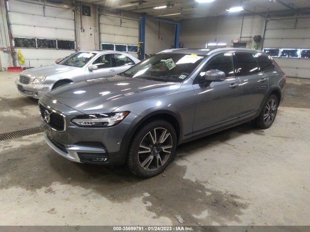 2017 Volvo V90, VIN: YV4A22NL8H1000490