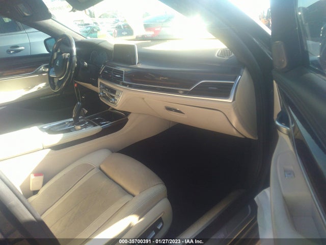 BMW 7 Series 750i Xdrive 2016 WBA7F2C56GG415628 Image 6
