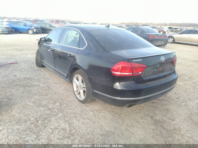 1VWBS7A31FC082684 Volkswagen Passat 1.8t Se W/sunroof & Nav
