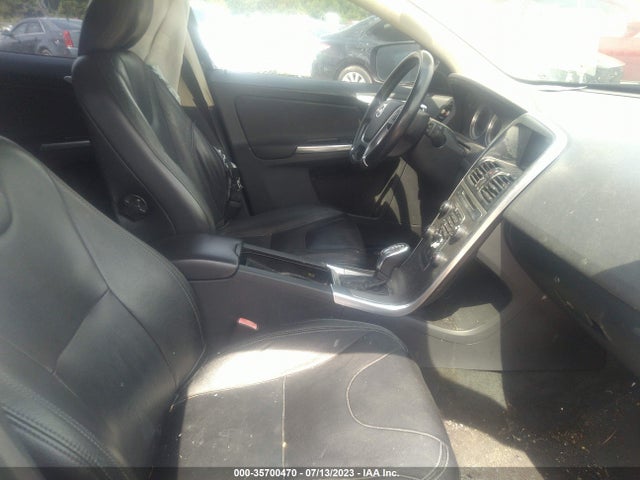 2013 VOLVO XC60 3.2L VIN: YV4940DLXD2438967