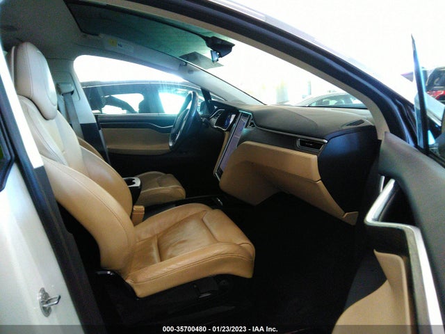 Tesla Model X 70d/90d/75d/60d/p100d 2016 5YJXCBE27GF015716 Image 6