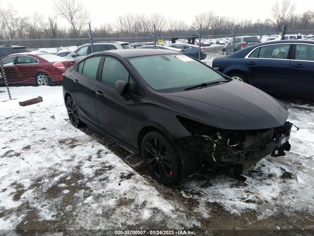 2018 Chevrolet Cruze, VIN: 1G1BE5SM7J7138885