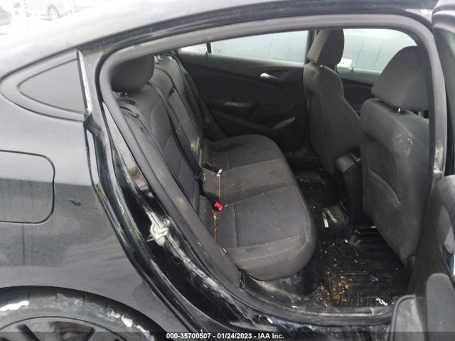 2018 Chevrolet Cruze, VIN: 1G1BE5SM7J7138885