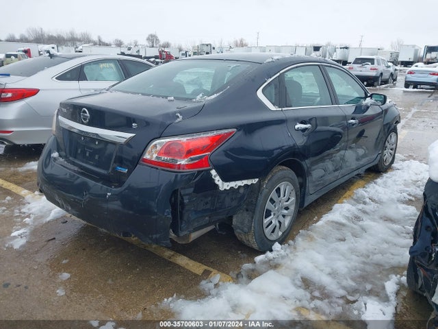 Nissan Altima 2.5 S 2014 1N4AL3AP8EN381072 Image 4