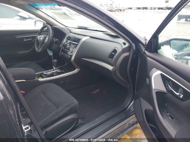 Nissan Altima 2.5 S 2014 1N4AL3AP8EN381072 Image 5