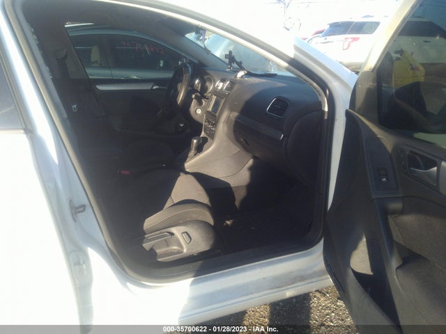 WVWDB7AJ5BW194312 Volkswagen Golf