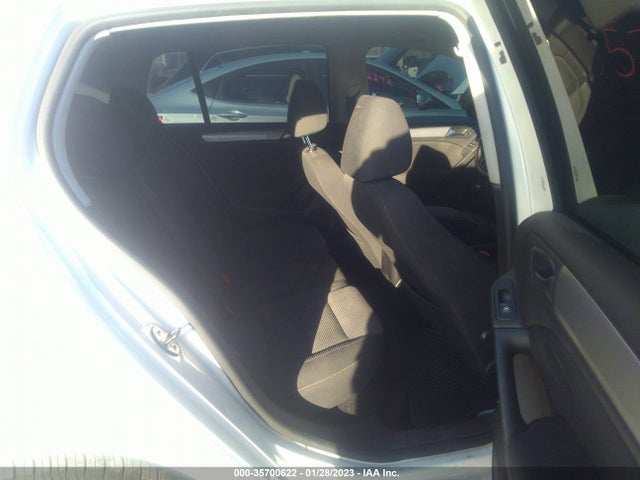 WVWDB7AJ5BW194312 Volkswagen Golf
