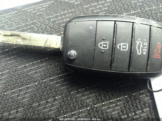3KPA24AD9NE450509 KIA RIO S