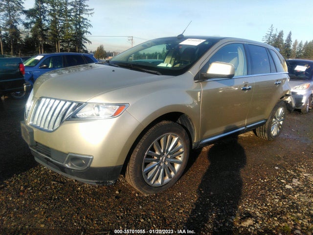 Lincoln MKX 2011 2LMDJ8JK6BBJ17760 Image 2