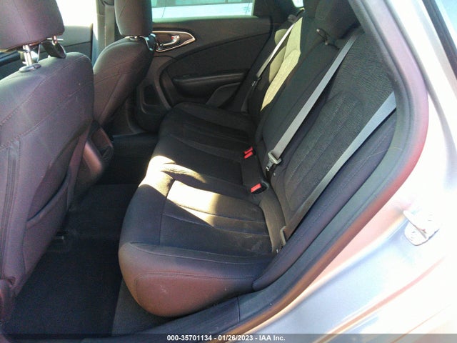Chrysler 200 Limited 2015 1C3CCCAB3FN503799 Image 9