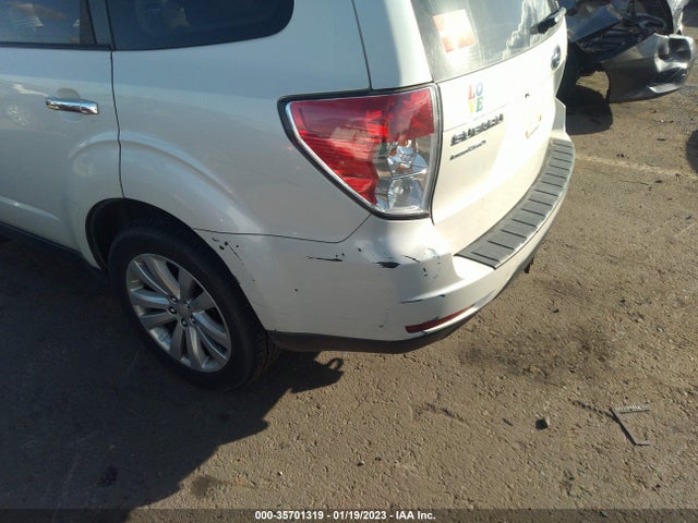 2012 SUBARU FORESTER 2.5X PREMIUM VIN: JF2SHADC3CH438370