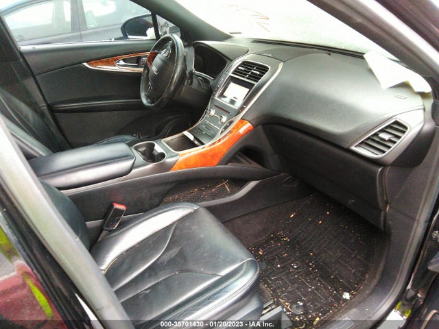 2016 Lincoln MKX, VIN: 2LMTJ8LRXGBL76037