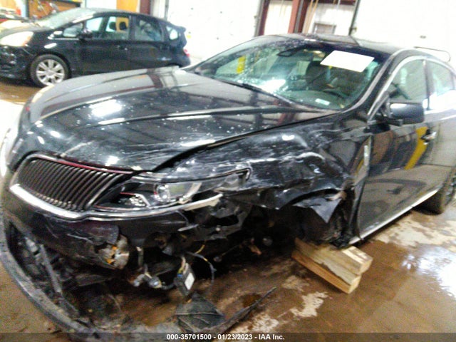 Lincoln MKS 2014 1LNHL9FTXEG600616 Image 2