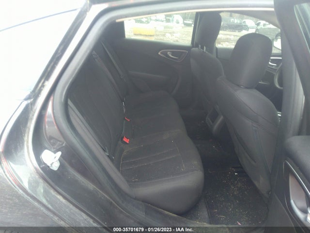 1C3CCCFB3GN182258 Chrysler 200 Touring