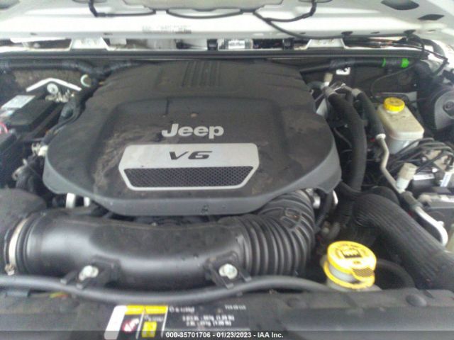 1C4BJWDG1HL503854 Jeep Wrangler Unlimited Sport