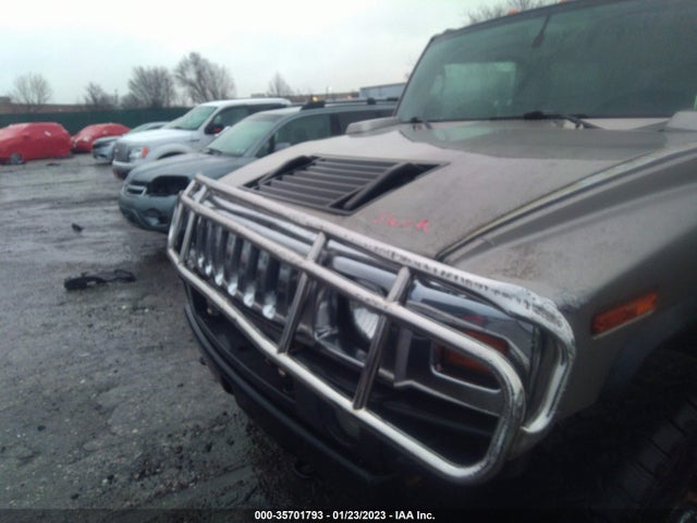 Hummer H2 2003 5GRGN23U33H136220 Image 6
