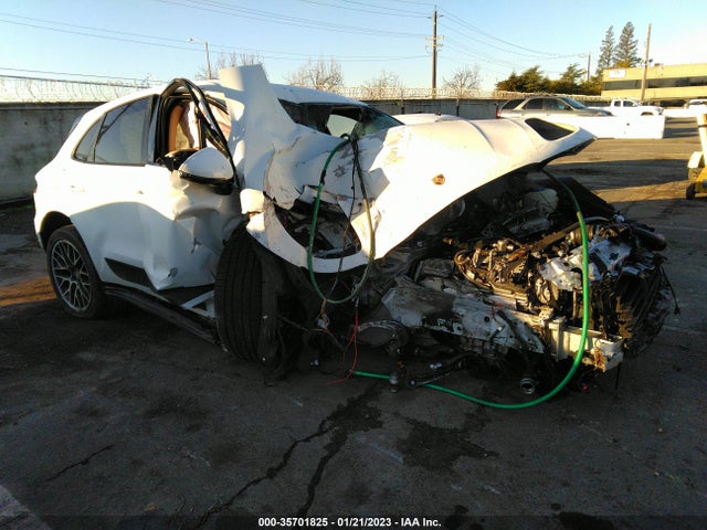 2015 Porsche Macan, VIN: WP1AB2A50FLB60499