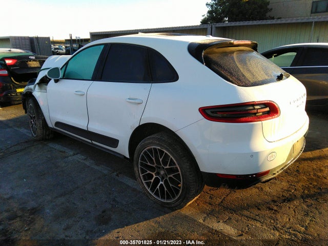 2015 Porsche Macan, VIN: WP1AB2A50FLB60499