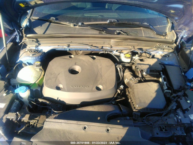 2020 Volvo XC40, VIN: YV4162UM7L2336021