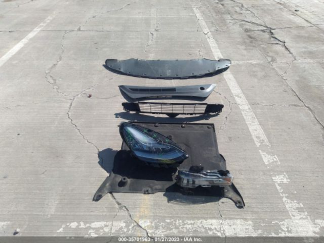 5YJ3E1EA7LF746988 Tesla Model 3 Standard Range