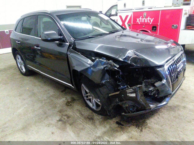 Audi Q5 Premium Plus 2017 WA1L2AFP4HA036811 Image 1