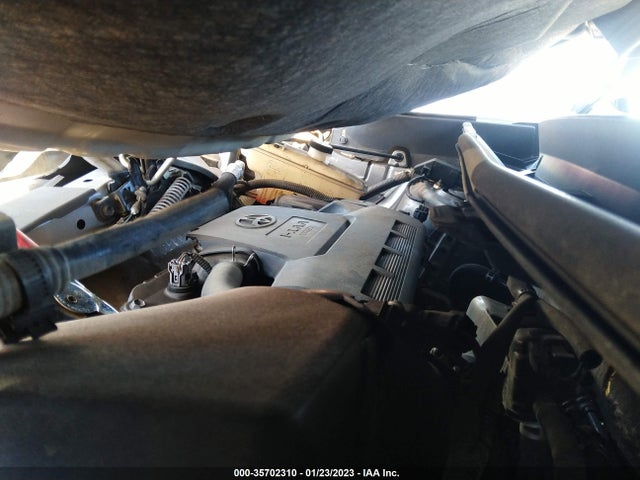 2015 Toyota RAV4, VIN: JTMWFREVXFD072018