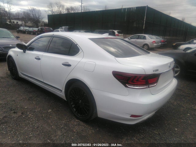 2015 Lexus LS, VIN: JTHBL5EF6F5136072