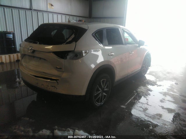 2018 MAZDA CX-5 TOURING VIN: JM3KFACM0J1320840