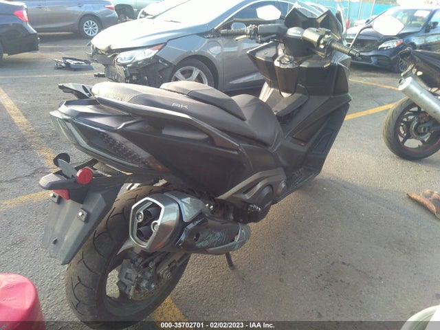 2022 KYMCO USA INC AK 550 VIN: RFBSAT547NB440492