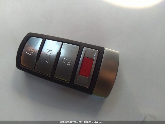Volkswagen CC 2013 WVWBN7AN1DE506880 Image 3