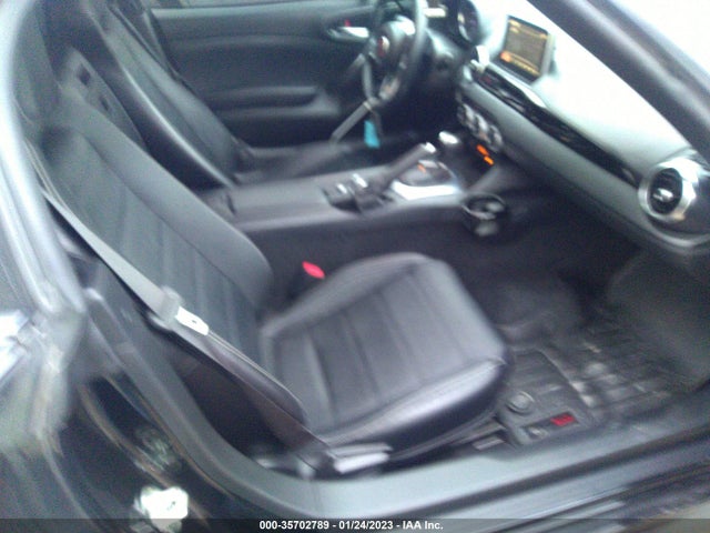 JC1NFAEK1H0104817 Fiat 124 Spider Lusso