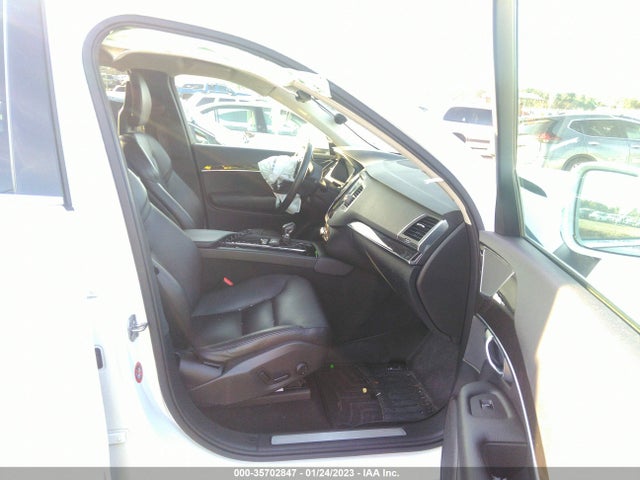 2018 VOLVO XC90 MOMENTUM VIN: YV4102CK6J1347659