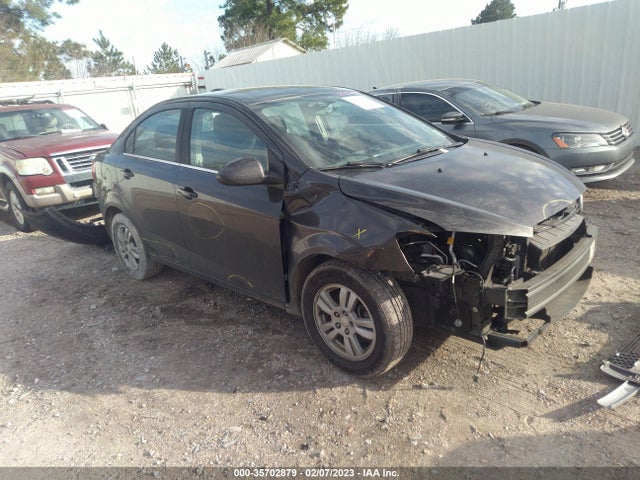 Chevrolet SONIC LT 2015 1G1JC5SHXF4117459 Image 1