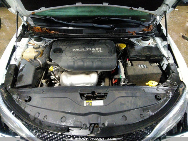 Chrysler 200 Limited Platinum 2017 1C3CCCAB9HN501896 Image 11