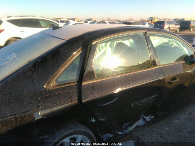 WAUGNAF4XHN000891 Audi A4 PREMIUM