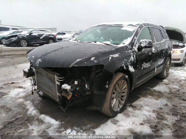 Lincoln MKT 2010 2LMHJ5AR2ABJ03530 Image 2