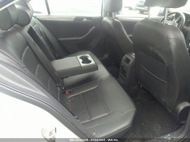 2015 VOLKSWAGEN JETTA SEDAN 1.8T SE VIN: 3VWD17AJXFM413271