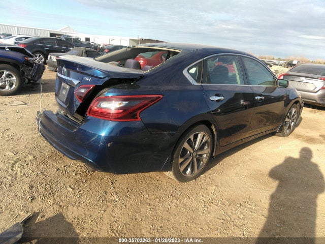 2017 Nissan Altima, VIN: 1N4AL3APXHC267347