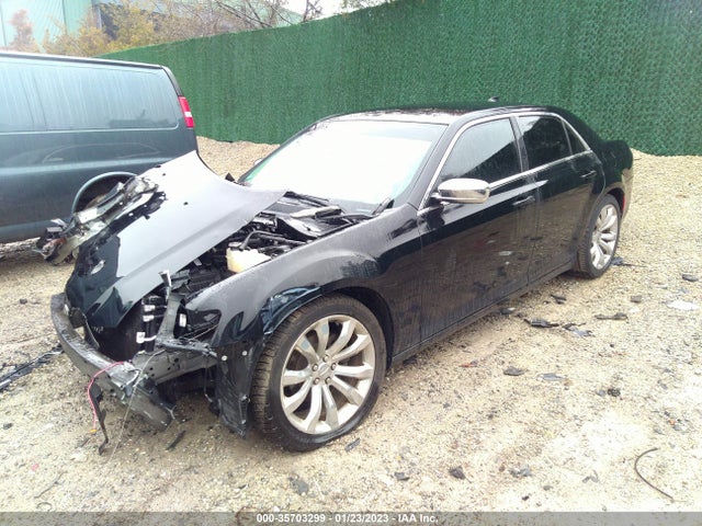 Chrysler 300 Touring 2018 2C3CCAAG5JH309034 Image 2