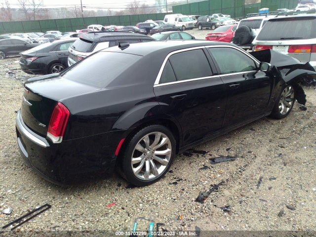 Chrysler 300 Touring 2018 2C3CCAAG5JH309034 Image 4