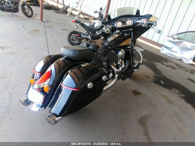 2015 INDIAN MOTORCYCLE CO. CHIEFTAIN VIN: 56KTCAAA9F3326222