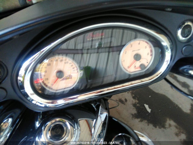 2015 INDIAN MOTORCYCLE CO. CHIEFTAIN VIN: 56KTCAAA9F3326222