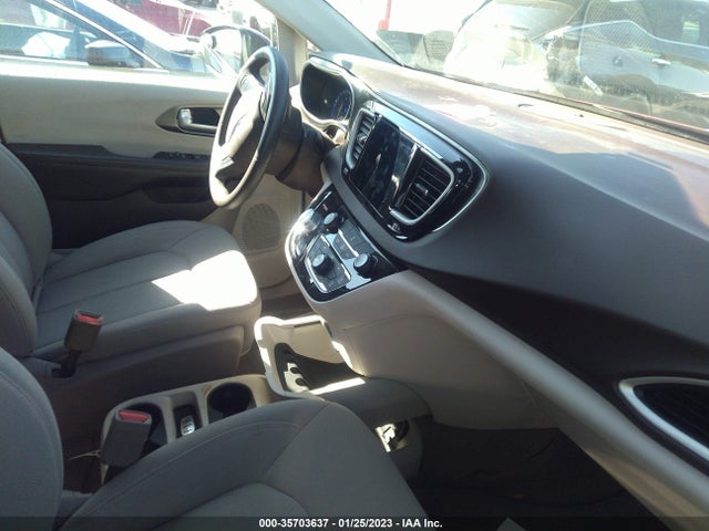 Chrysler Pacifica Touring 2017 2C4RC1DG9HR593225 Image 6