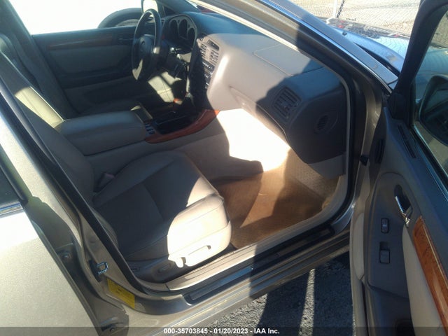 JT8BD68S2Y0101704 Lexus GS 300