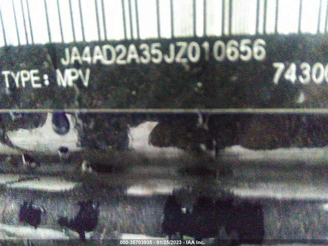 Mitsubishi Outlander 2018 JA4AD2A35JZ010656 Image 10